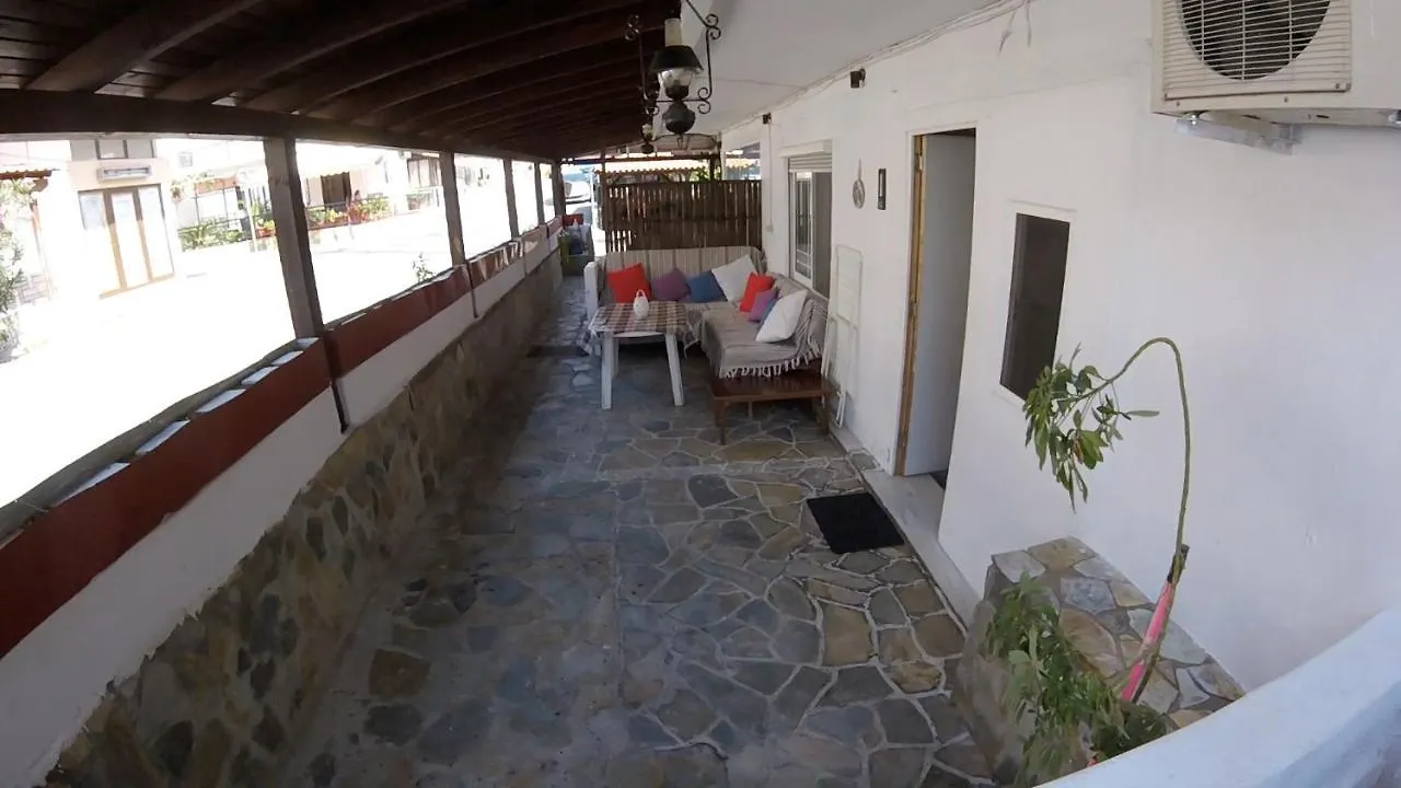 Kontinos Apartments Neos Marmaras